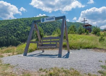 Rozhľadňa s hojdačkou na Brotnici – Turiec ako na dlani